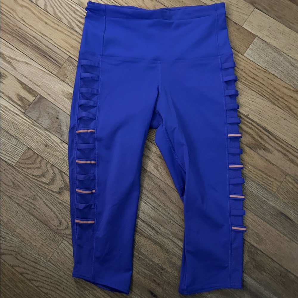 Lululemon Blue Crop Leggings Size 6